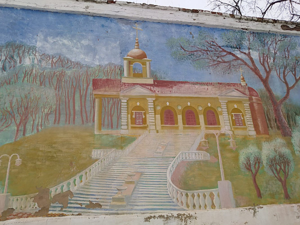 Руины церкви