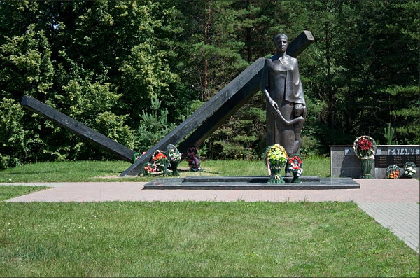 Мемориальный комплекс "Дальва"