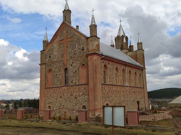 Костёл Святых Петра и Павла (Жупраны)