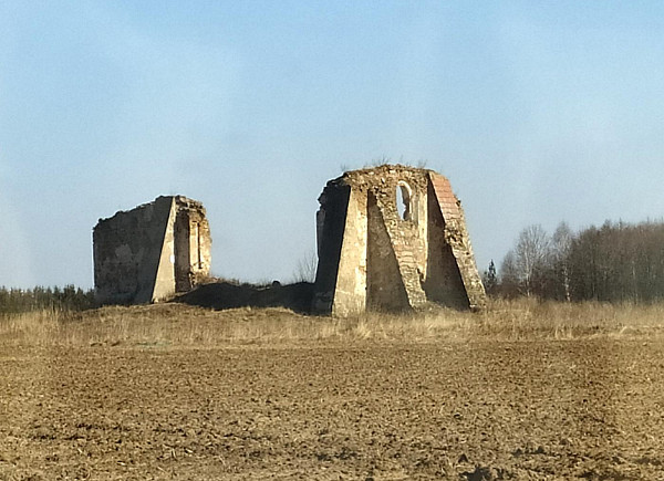 Руины усыпальницы