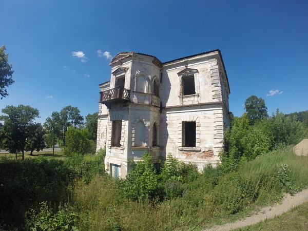 Усадебно-парковый ансамбль Макшицких