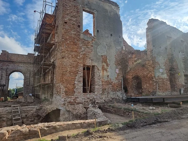 Дворец в Ружанах