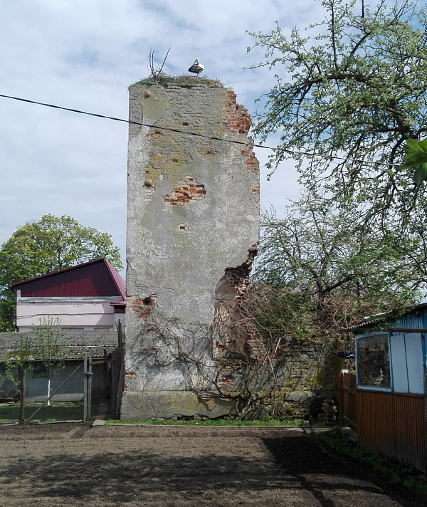 Костел Троицкий фарный (сохр. часть стены)